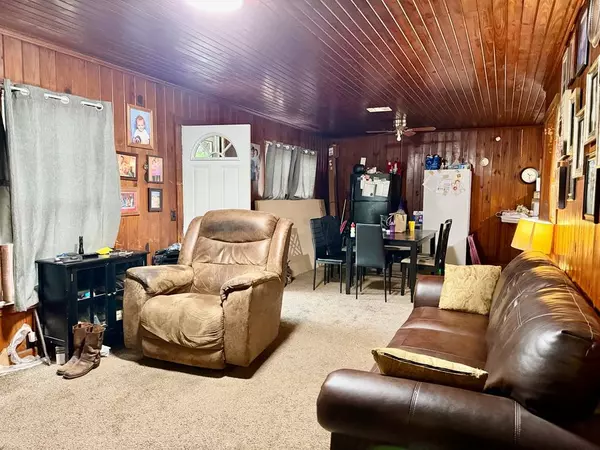 402 Berrien St, Nashville, GA 31639