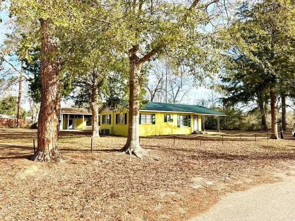 118 Flint St, Fitzgerald, GA 31750