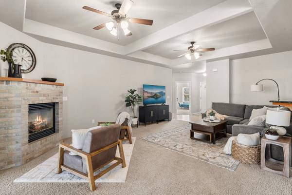 902 Crystal DR, Eagle Point, OR 97524