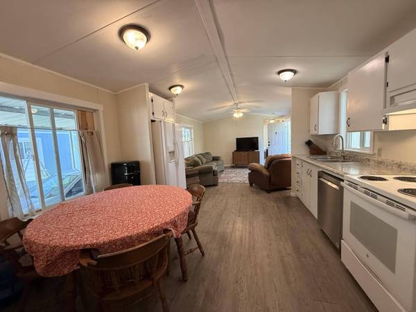 20 Brophy WAY #UNIT 2, Shady Cove, OR 97539