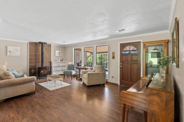 14845 Meadows RD, White City, OR 97503