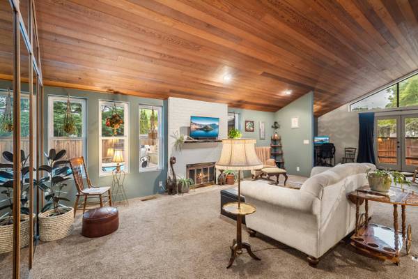 1018 Tamara CIR, Medford, OR 97504