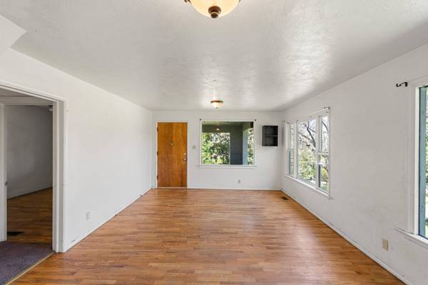 1320 Madrone ST, Ashland, OR 97520