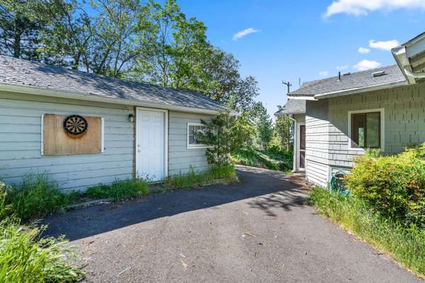 1320 Madrone ST, Ashland, OR 97520