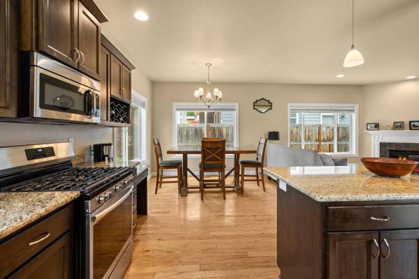 3611 Jerome LN, Medford, OR 97504