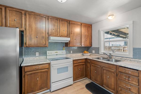 400 Peach ST, Medford, OR 97501
