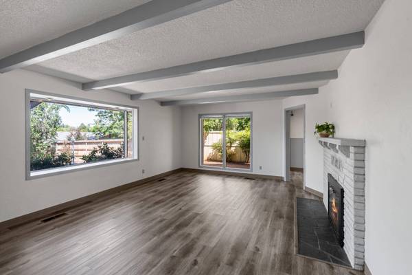 2457 Edgemont DR, Medford, OR 97504