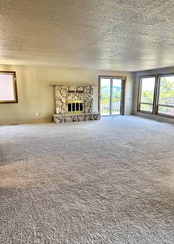 2566 Heritage WAY, Medford, OR 97504