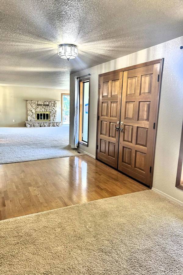 2566 Heritage WAY, Medford, OR 97504