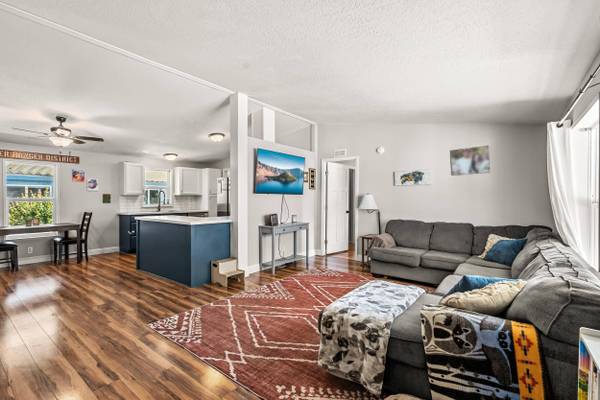 633 Archwood DR #131, Eagle Point, OR 97524