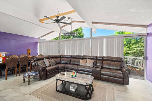 284 Main ST, Eagle Point, OR 97524