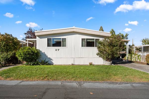 355 Colver RD #UNIT 27, Talent, OR 97540