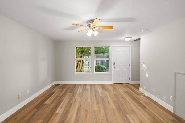 1800 Crater Lake AVE #9, Medford, OR 97504