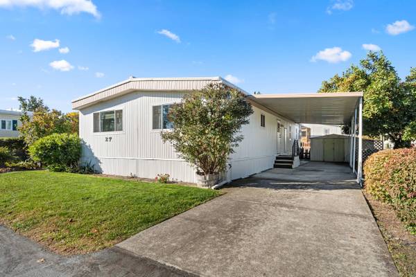 355 Colver RD #UNIT 27, Talent, OR 97540