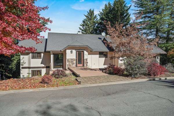 4427 San Juan DR, Medford, OR 97504