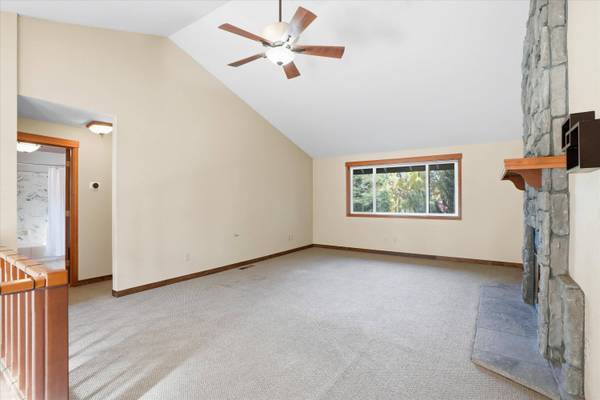 4427 San Juan DR, Medford, OR 97504