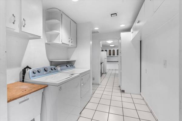 3364 Snowy Butte LN, Central Point, OR 97502