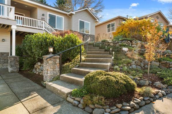 488 Quail Run, Eagle Point, OR 97524
