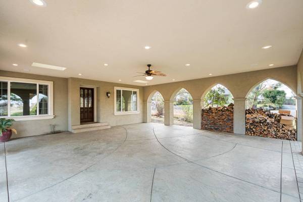 1924 Myers LN, Medford, OR 97501