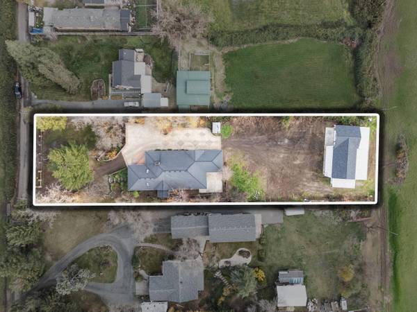 1924 Myers LN, Medford, OR 97501