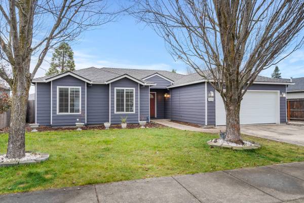 1642 Hollyhock DR, Medford, OR 97504