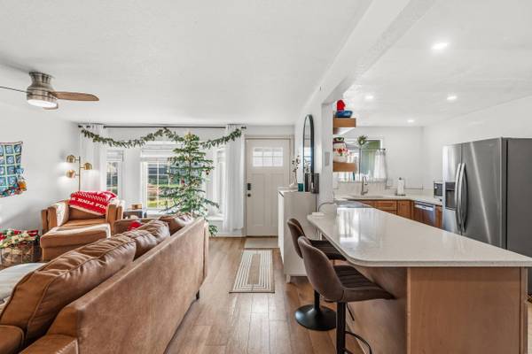 1426 Timothy ST, Central Point, OR 97502