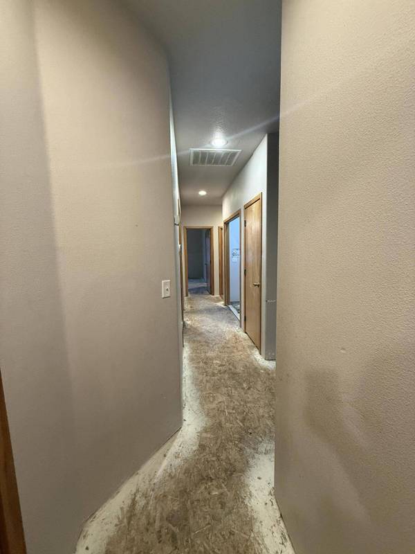 834 Isherwood DR, Central Point, OR 97502