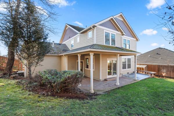 78 Greenmoor DR, Eagle Point, OR 97524