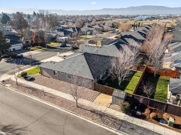 3267 Ford DR, Medford, OR 97504