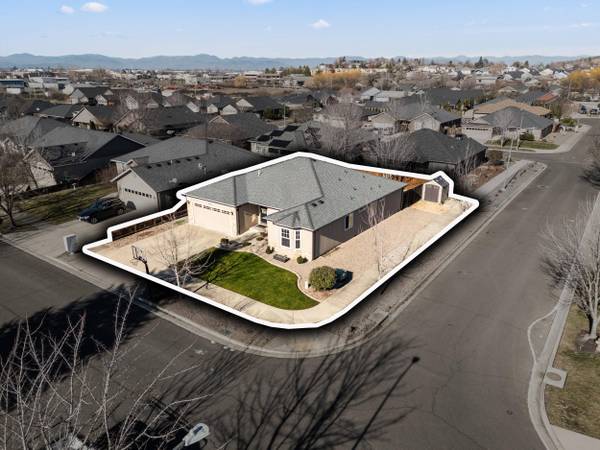 3267 Ford DR, Medford, OR 97504