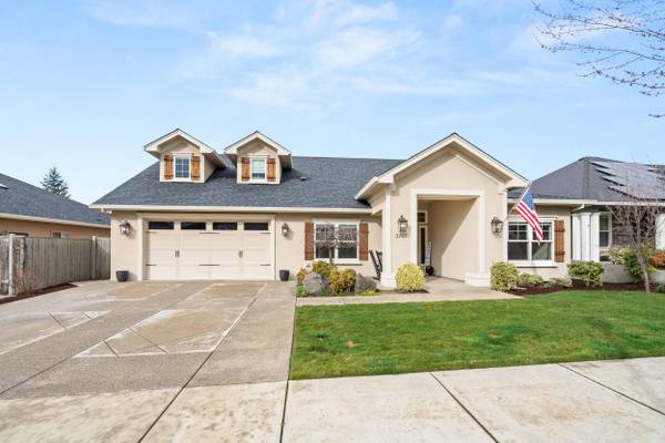 3767 Sunleaf AVE, Medford, OR 97504