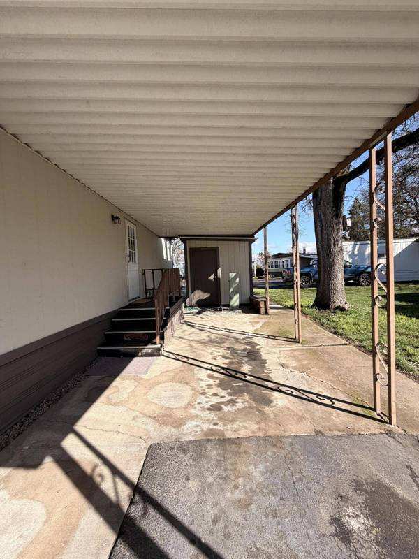 6850 Downing RD #SPC 7, Central Point, OR 97502