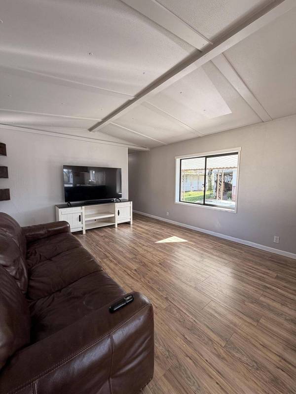 6850 Downing RD #SPC 7, Central Point, OR 97502