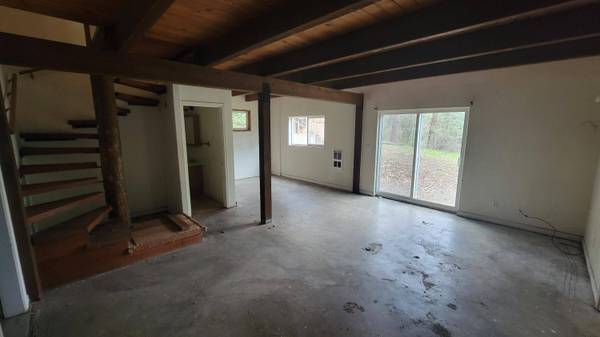 3080 Board Shanty RD, Grants Pass, OR 97527