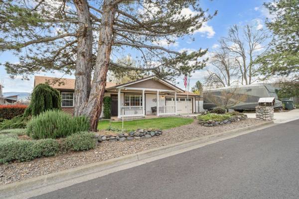 816 Voris AVE, Ashland, OR 97520