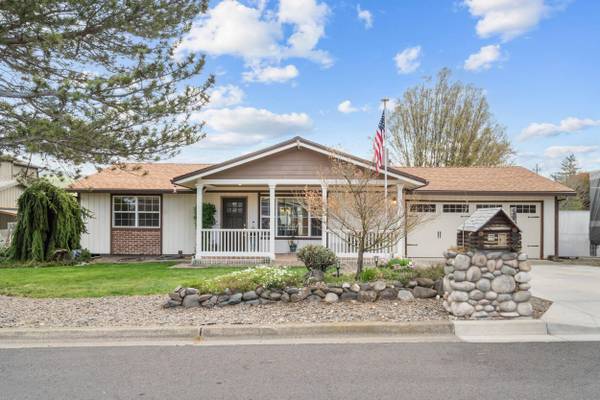 816 Voris AVE, Ashland, OR 97520