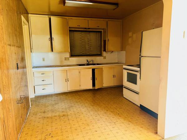 714 Broad ST, Medford, OR 97501