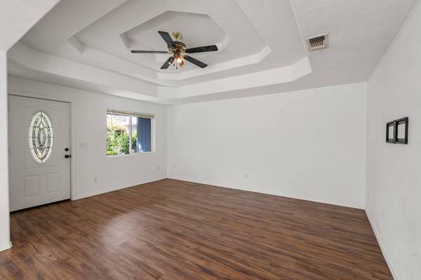 943 Hopkins RD, Central Point, OR 97502