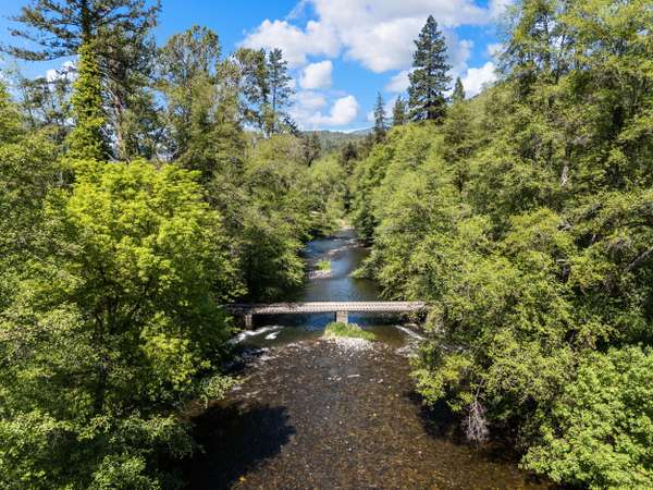 11655 Highway 238, Applegate, OR 97530