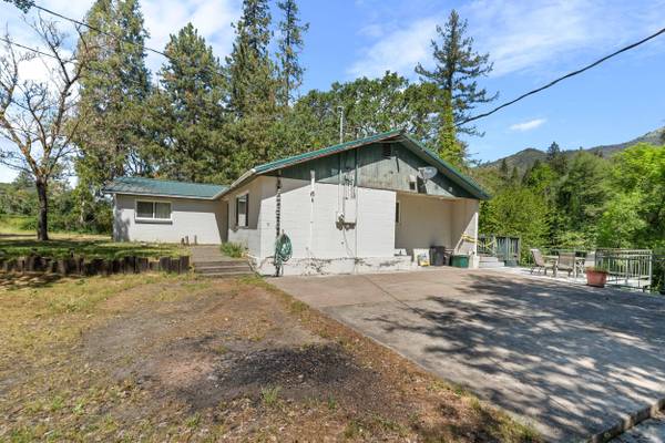 11655 Highway 238, Applegate, OR 97530