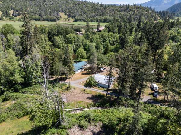 11655 Highway 238, Applegate, OR 97530
