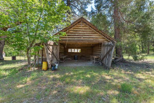 11655 Highway 238, Applegate, OR 97530