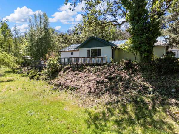 11655 Highway 238, Applegate, OR 97530