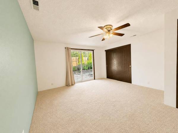 734 Brookside CIR, Rogue River, OR 97537