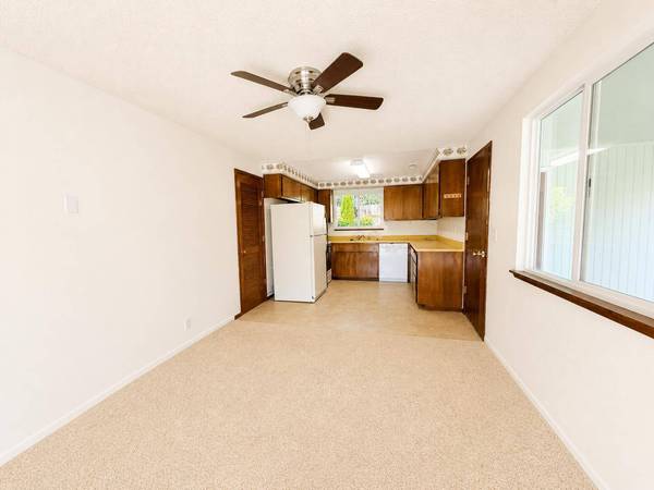 734 Brookside CIR, Rogue River, OR 97537