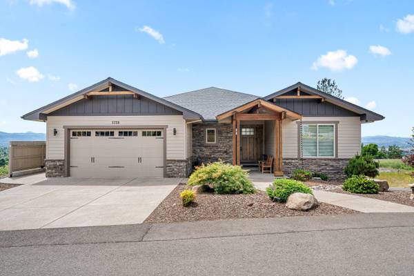 3250 Annapolis DR, Medford, OR 97504