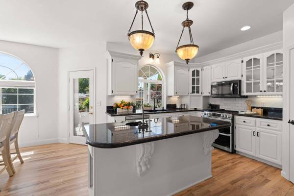 2768 Kerrisdale Ridge, Medford, OR 97504