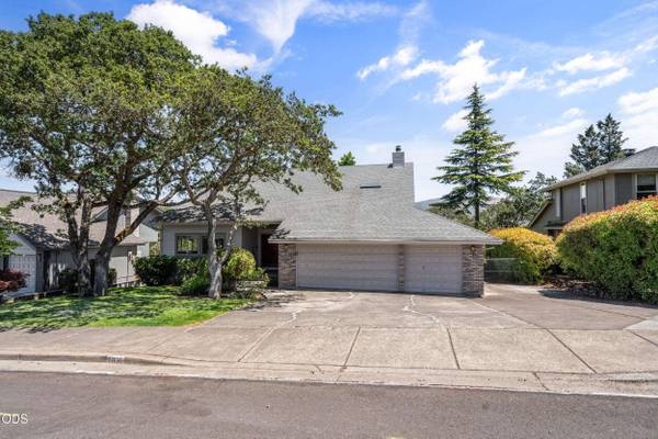 1031 Kristen DR, Medford, OR 97504