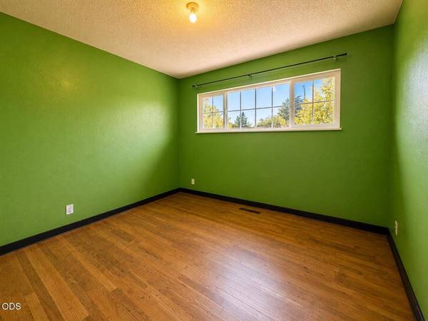 1517 Oleander ST, Medford, OR 97504