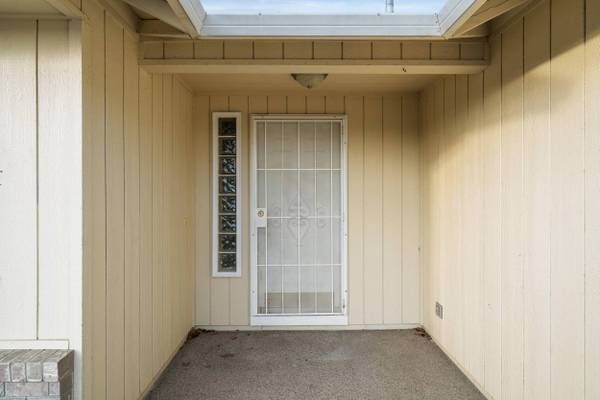 1629 Husker Butte LN, Medford, OR 97504
